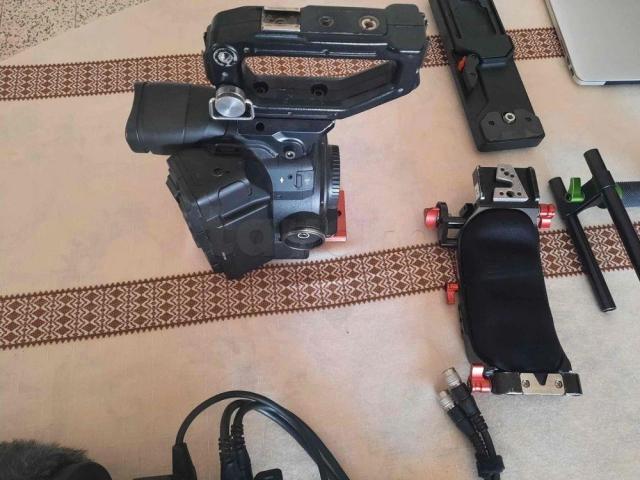 Canon C300 Mark II ,2 Complet Canon C300 Mark II ,2 Complet