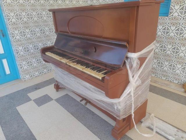 Ancien Piano antique Ancien Piano antique