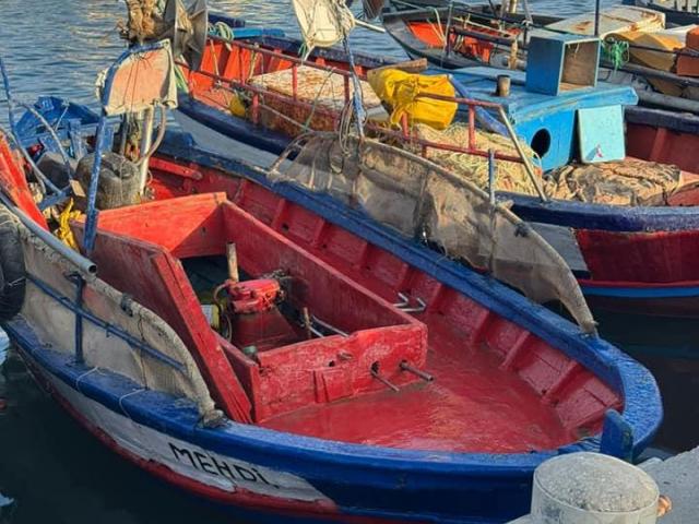 bateau de peche avec congé a vendre bateau de peche avec congé a vendre