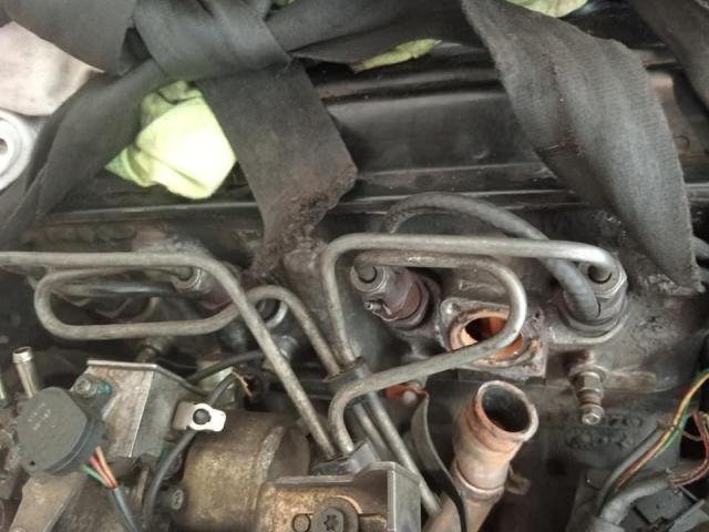 A vendre moteur complet golf 3 ou bien pièces détachées A vendre moteur complet golf 3 ou bien pièces détachées