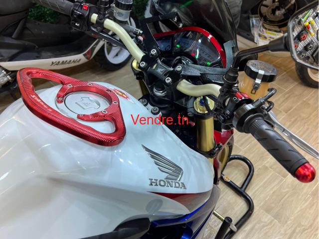 Motos - Honda cb1000r hrc 2012 A vendre ou echange en tunisie Motos - Honda cb1000r hrc 2012 A vendre ou echange en tunisie
