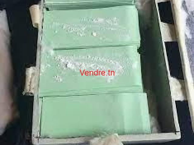 NOUS NETTOYONS TOUS TYPES DE MONNAIES DÉFACÉES, BILLETS NOIRS ET VERTS NOUS NETTOYONS TOUS TYPES DE MONNAIES DÉFACÉES, BILLETS NOIRS ET VERTS